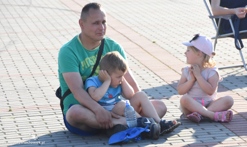 Doping fanów Anwilu w strefie kibica