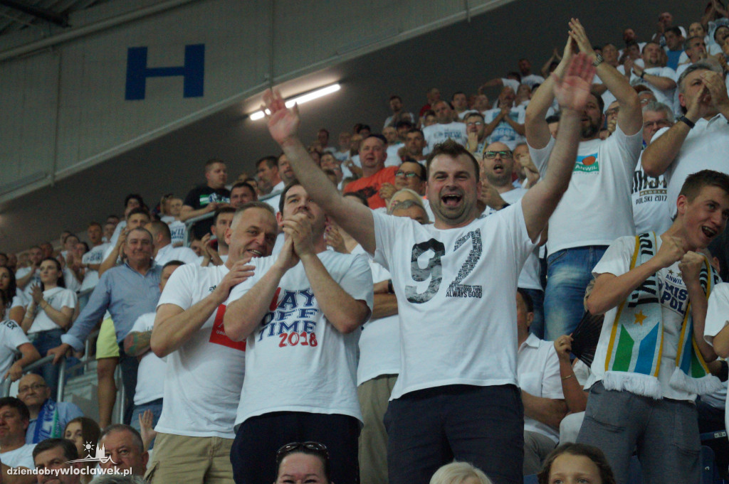 Kibice w Hali Mistrzów na 3. meczu finału