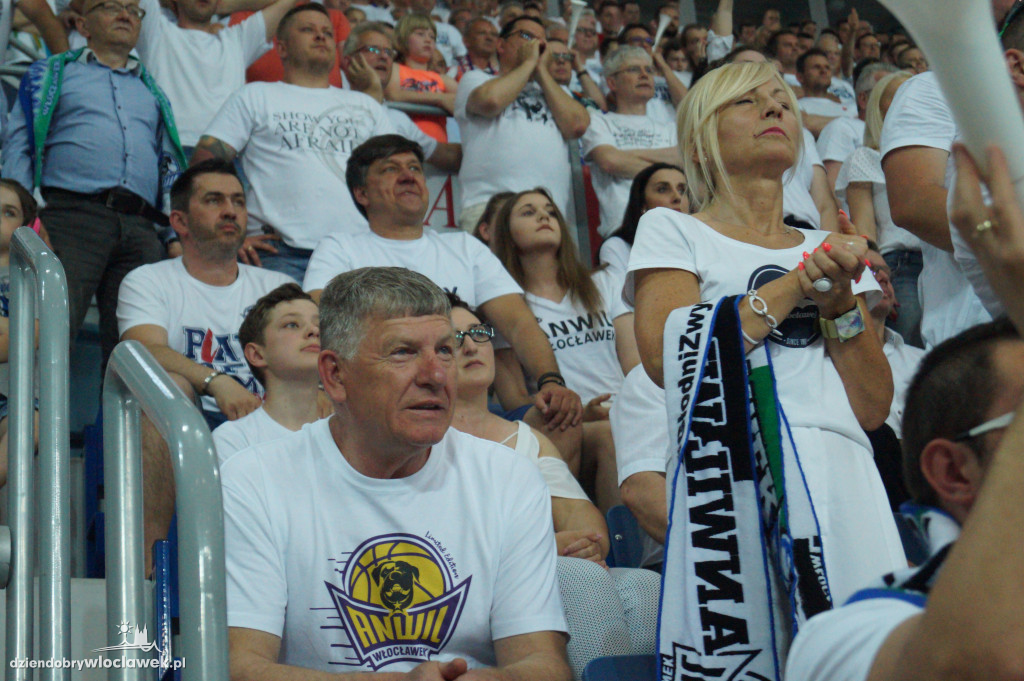 Kibice w Hali Mistrzów na 3. meczu finału