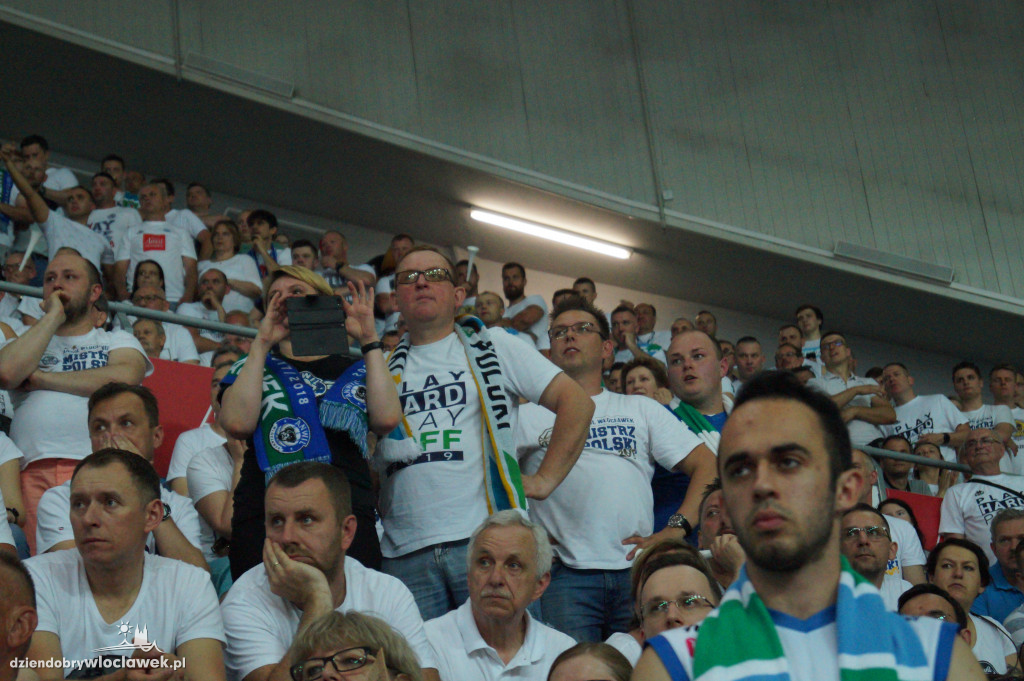 Kibice w Hali Mistrzów na 3. meczu finału