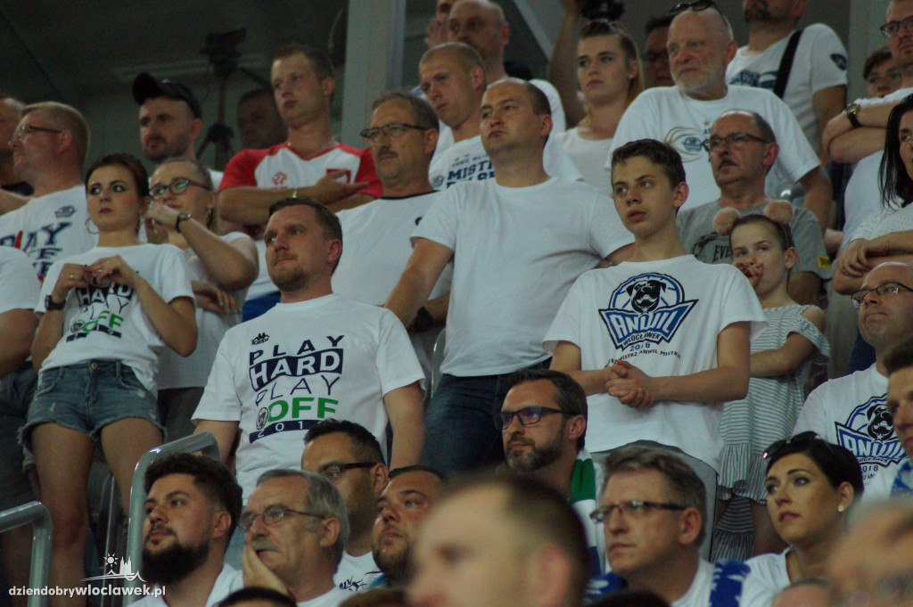 Kibice w Hali Mistrzów na 3. meczu finału