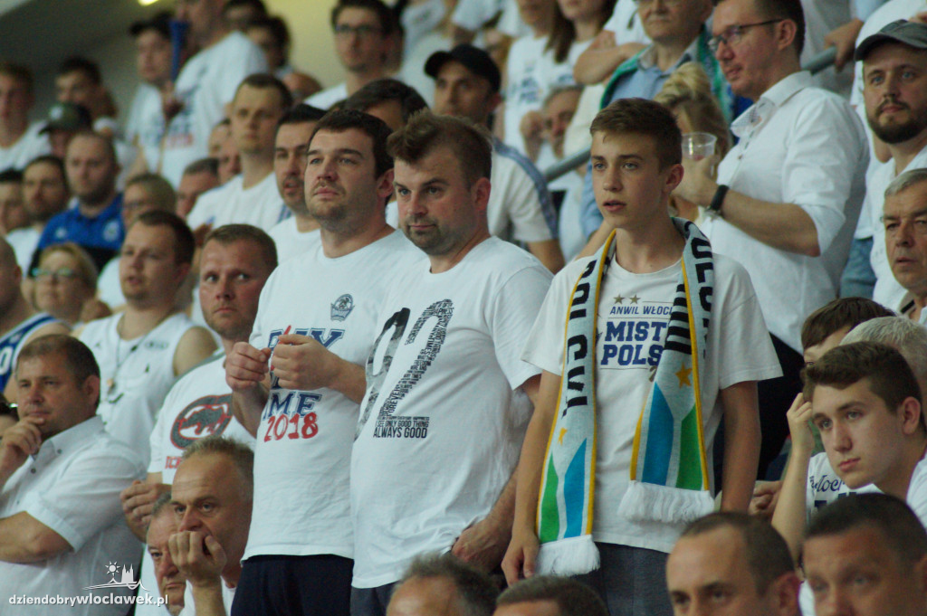 Kibice w Hali Mistrzów na 3. meczu finału