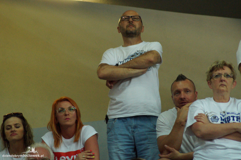 Kibice w Hali Mistrzów na 3. meczu finału