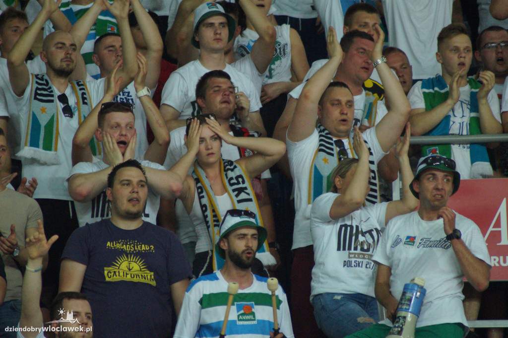 Kibice w Hali Mistrzów na 3. meczu finału
