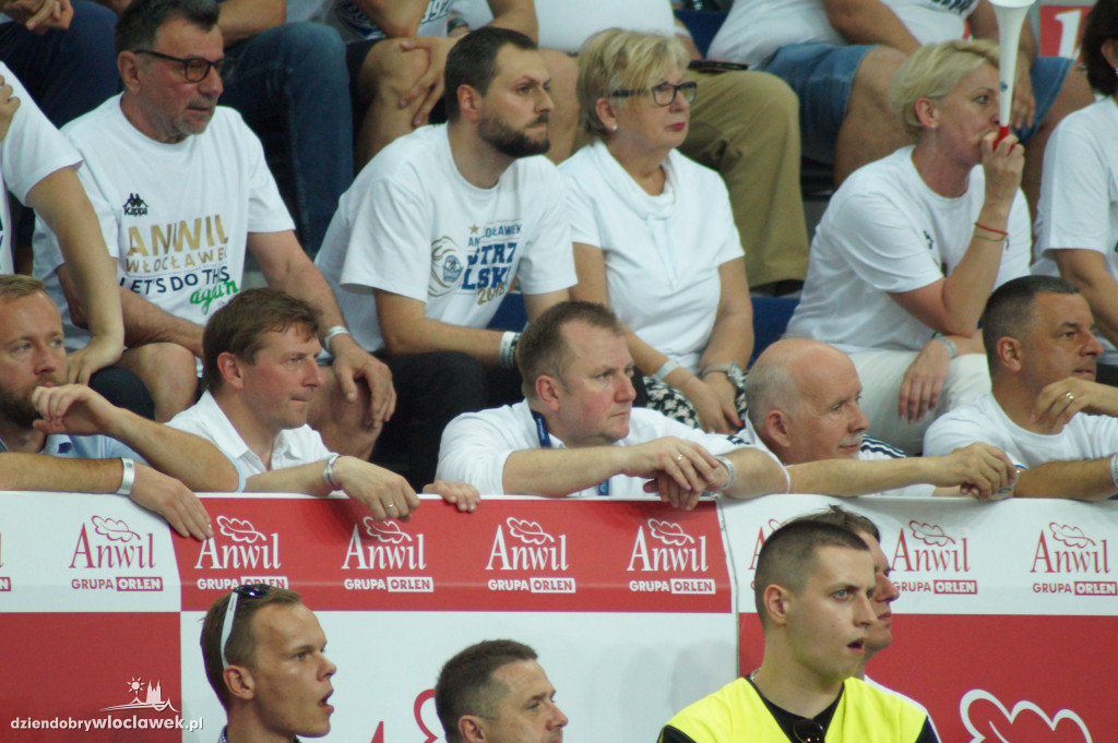 Kibice w Hali Mistrzów na 3. meczu finału