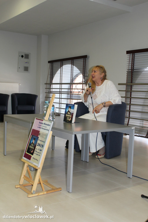 Iwona Kienzler w Bibliotece Miejskiej