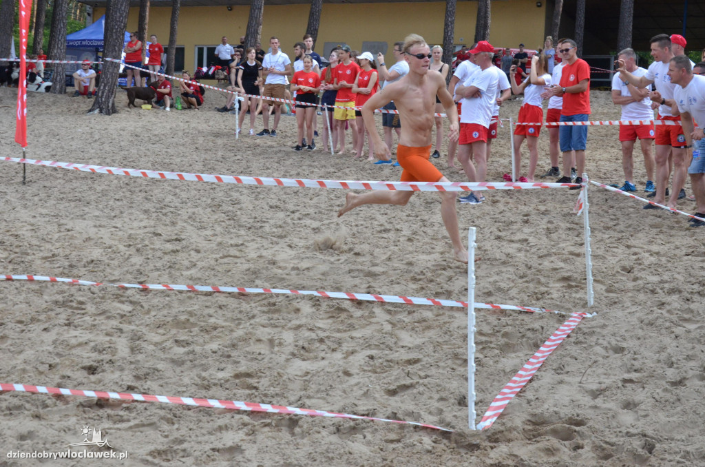 Zawody ratowników nad  j. Czarnym