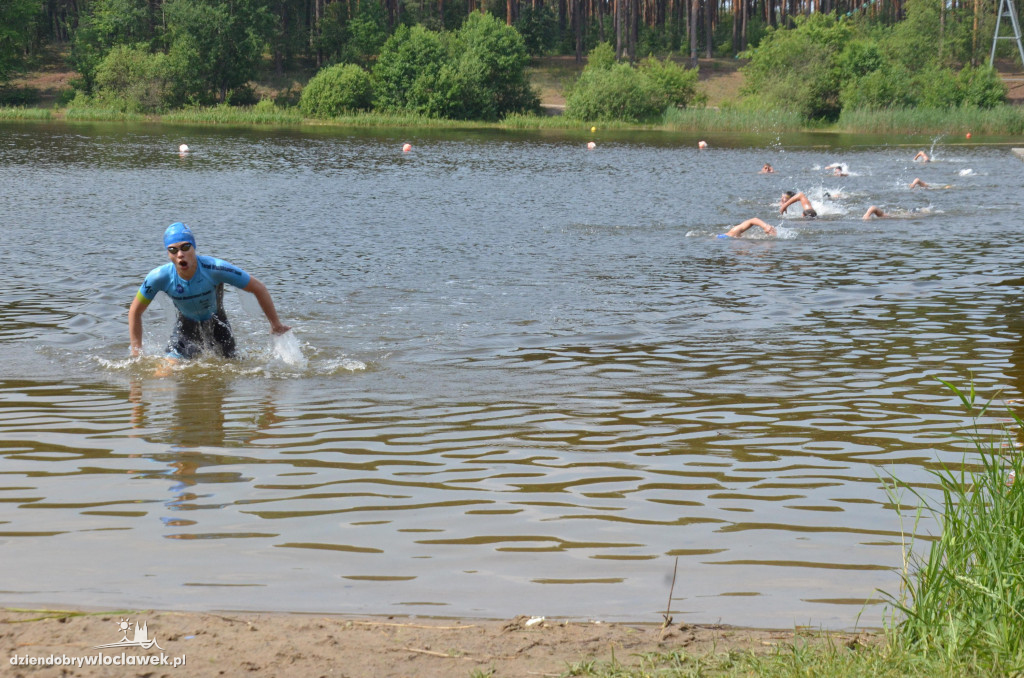 Zawody ratowników nad  j. Czarnym