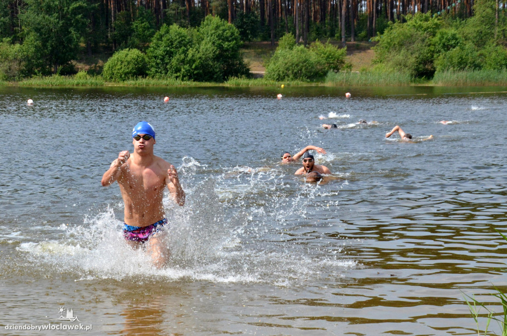 Zawody ratowników nad  j. Czarnym