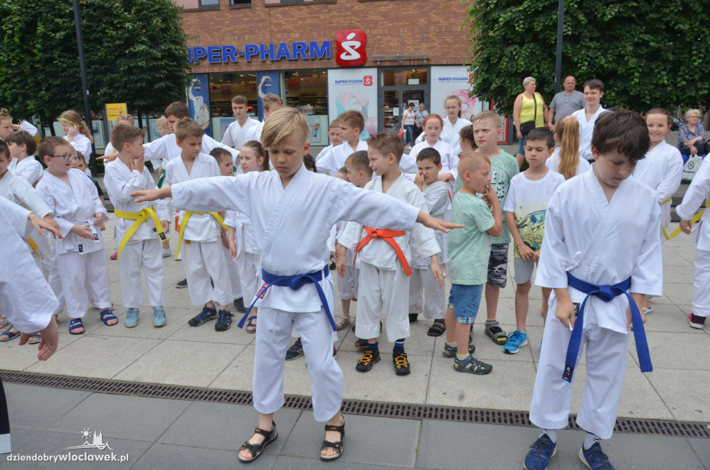 Trening karate przed Wzorcownią