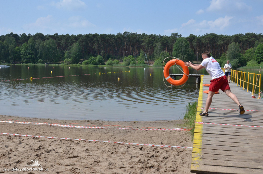 Zawody ratowników nad  j. Czarnym