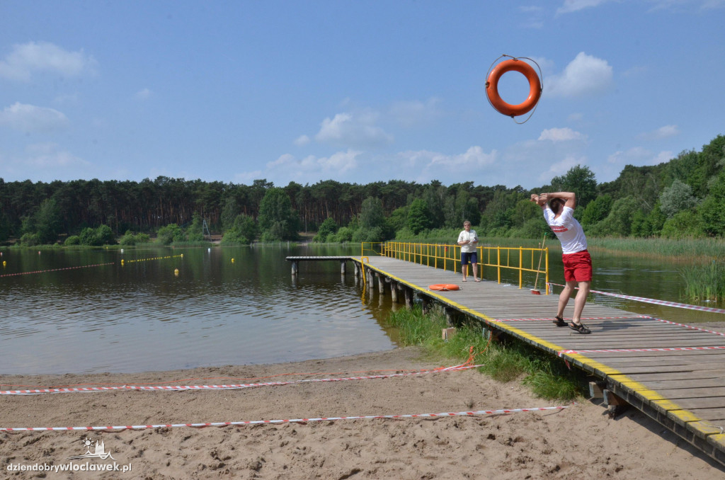 Zawody ratowników nad  j. Czarnym
