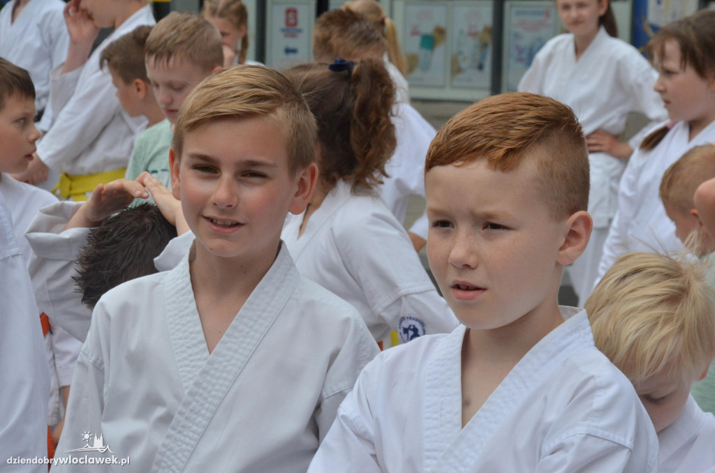 Trening karate przed Wzorcownią