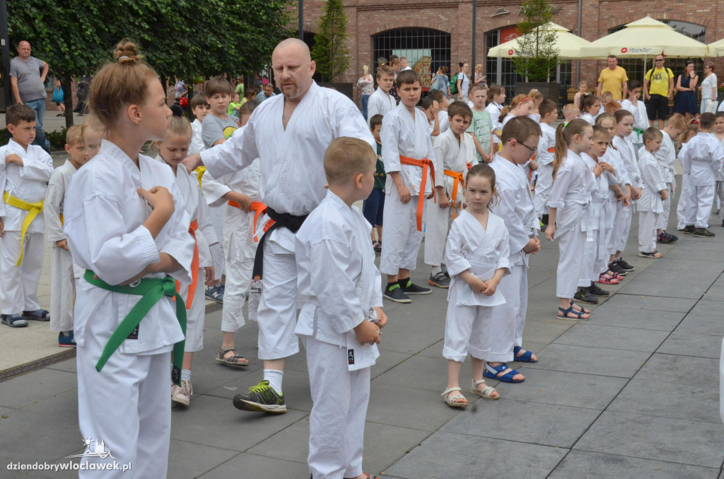 Trening karate przed Wzorcownią