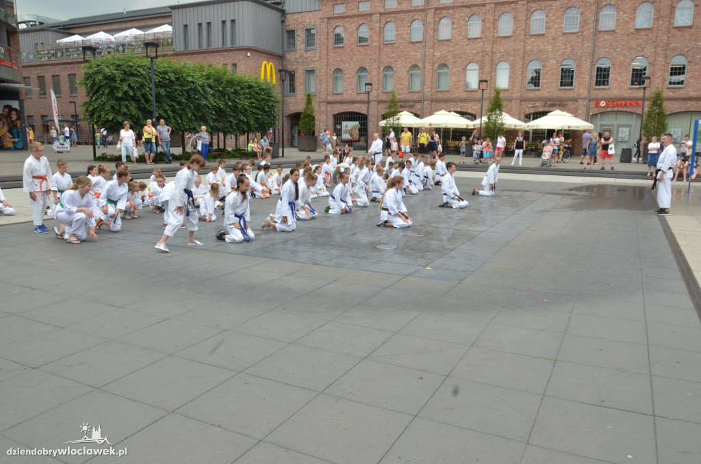 Trening karate przed Wzorcownią