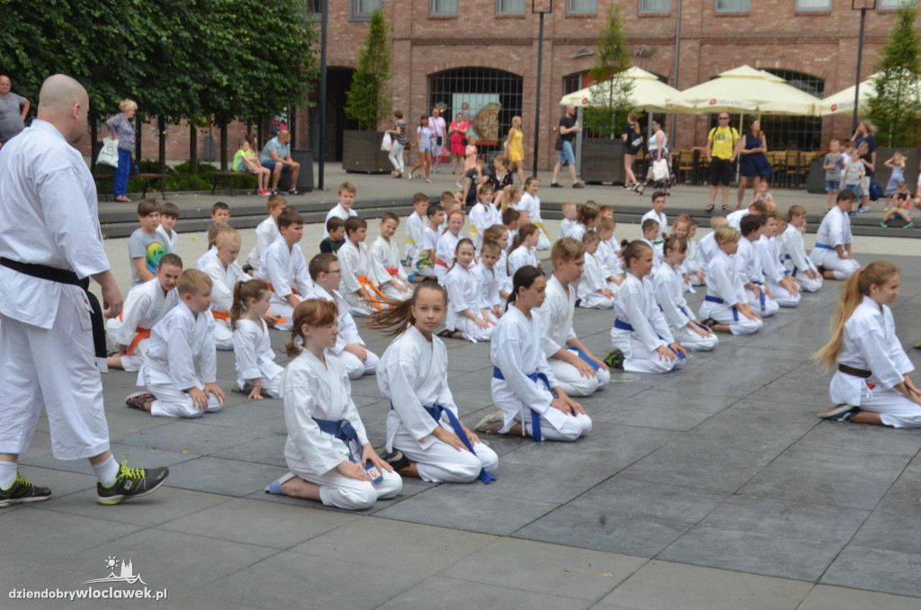 Trening karate przed Wzorcownią