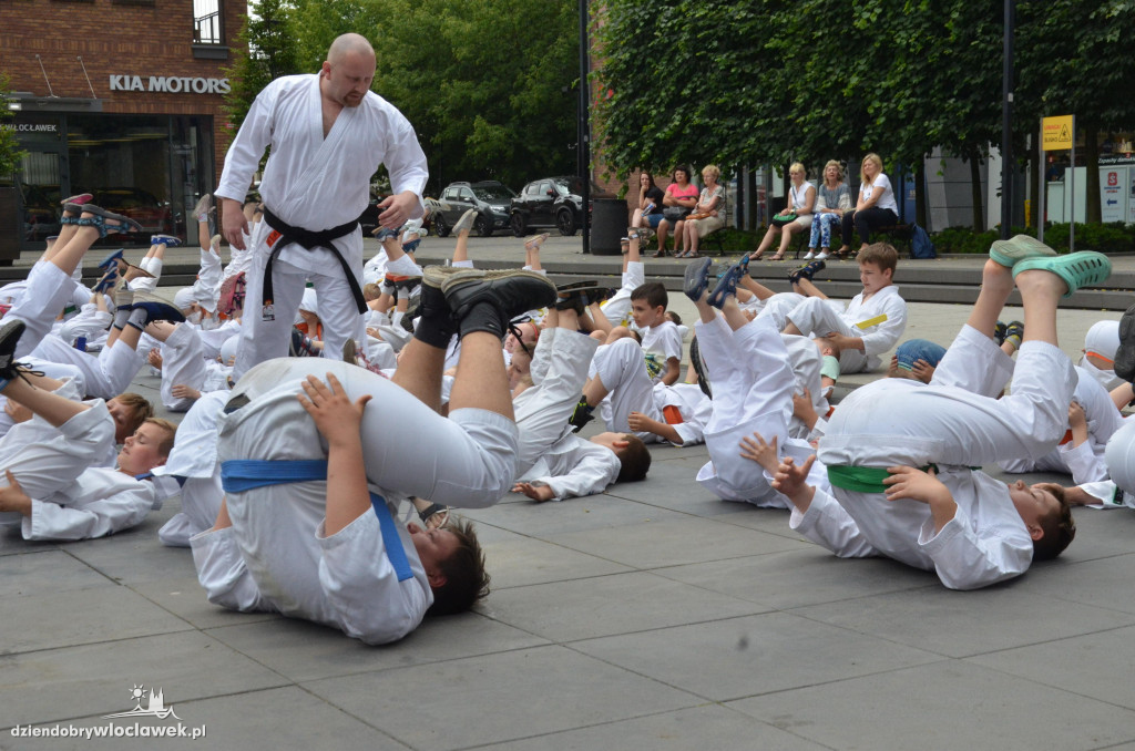 Trening karate przed Wzorcownią