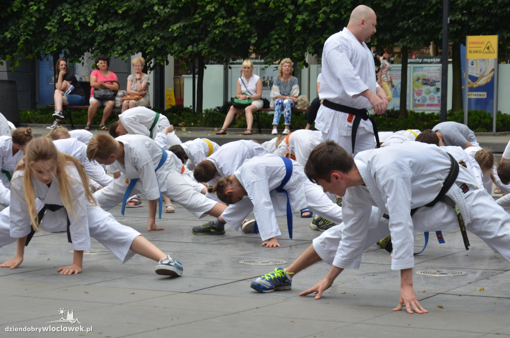 Trening karate przed Wzorcownią