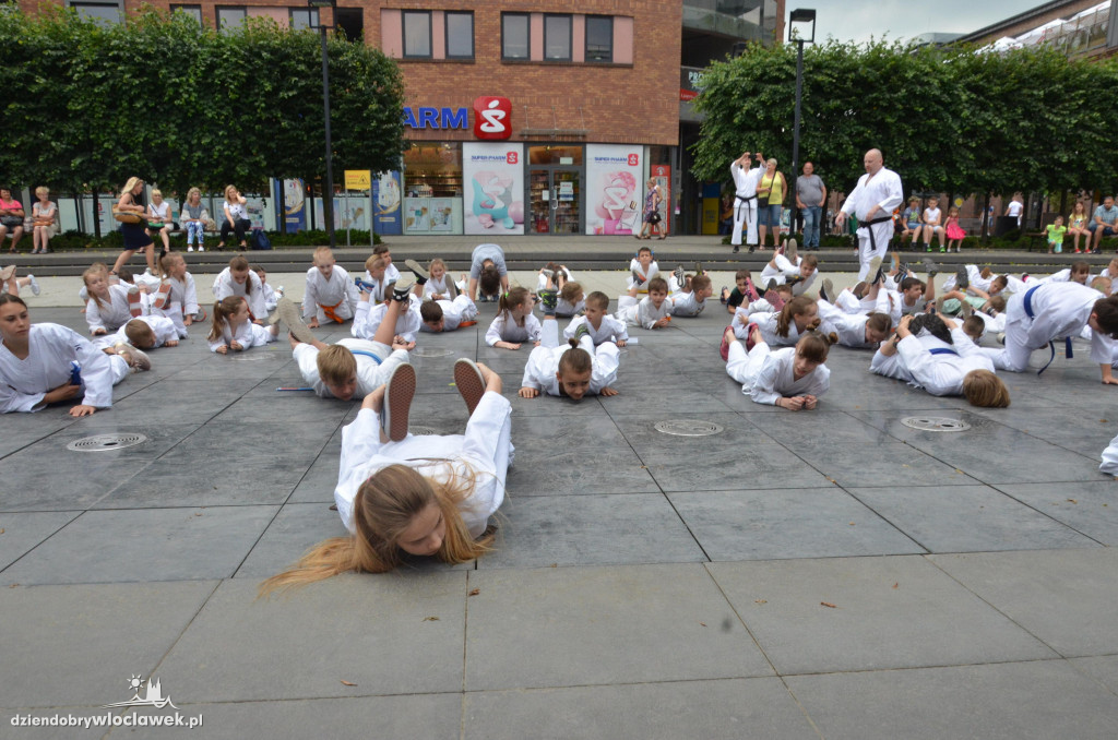 Trening karate przed Wzorcownią