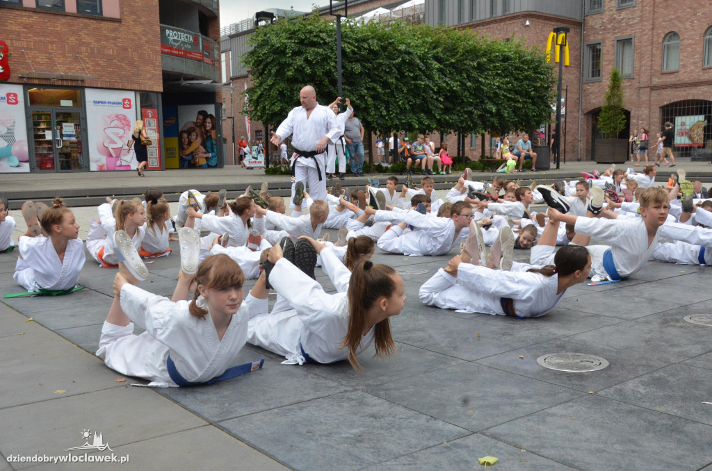 Trening karate przed Wzorcownią