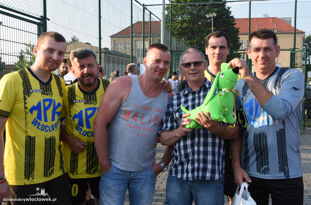 Charytatywny turniej nocnych marków