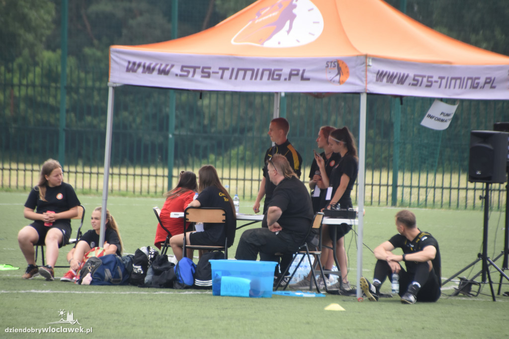 Turniej sportowy na stadionie