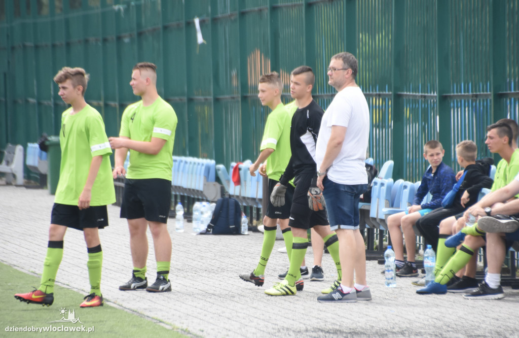 Turniej sportowy na stadionie