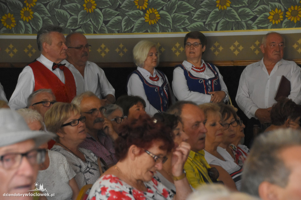 Seniorzy wystąpili w Starej Remizie