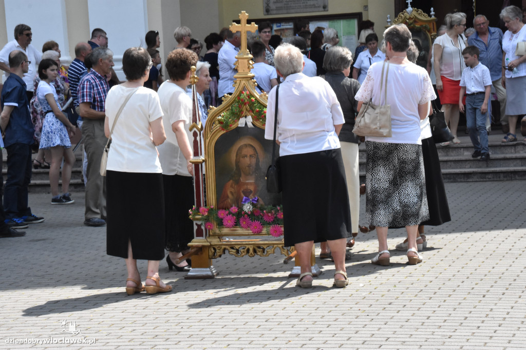 Procesja w parafii św. Stanisława BM