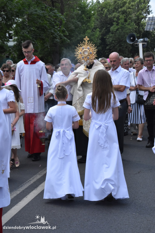 Procesja w parafii św. Stanisława BM