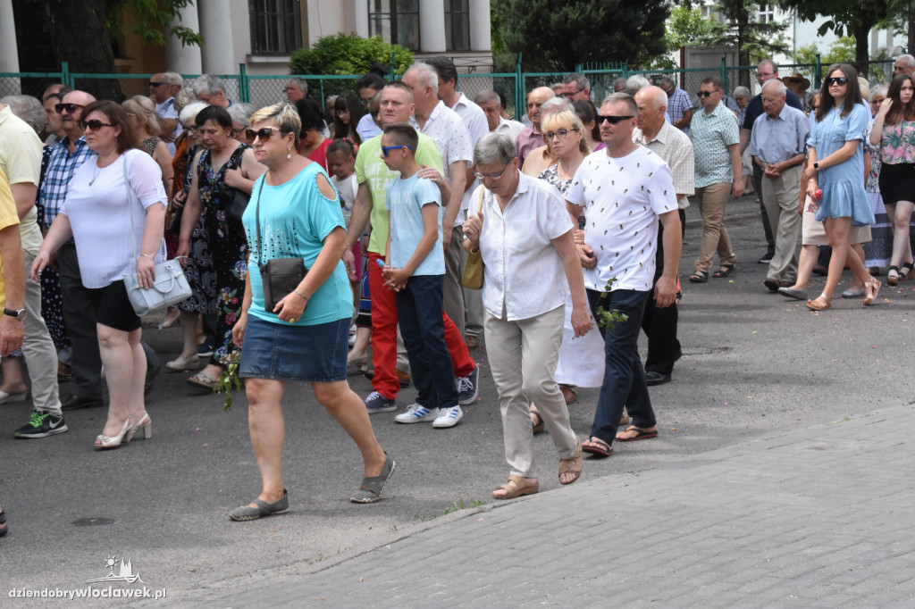Procesja w parafii św. Stanisława BM