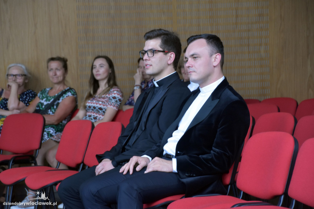 Operowe podróże Moniuszki