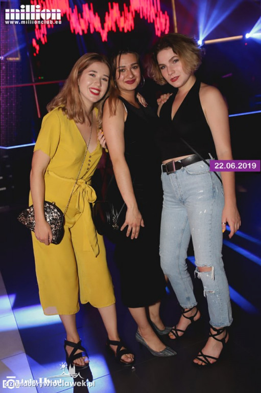 DJ Emdi w Million Clubie