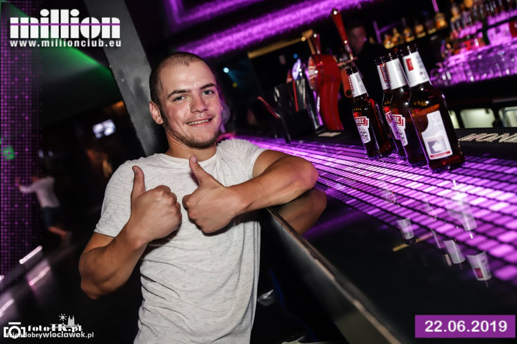 DJ Emdi w Million Clubie