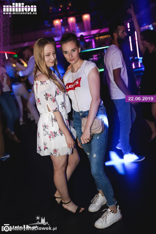 DJ Emdi w Million Clubie