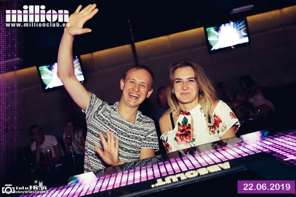 DJ Emdi w Million Clubie