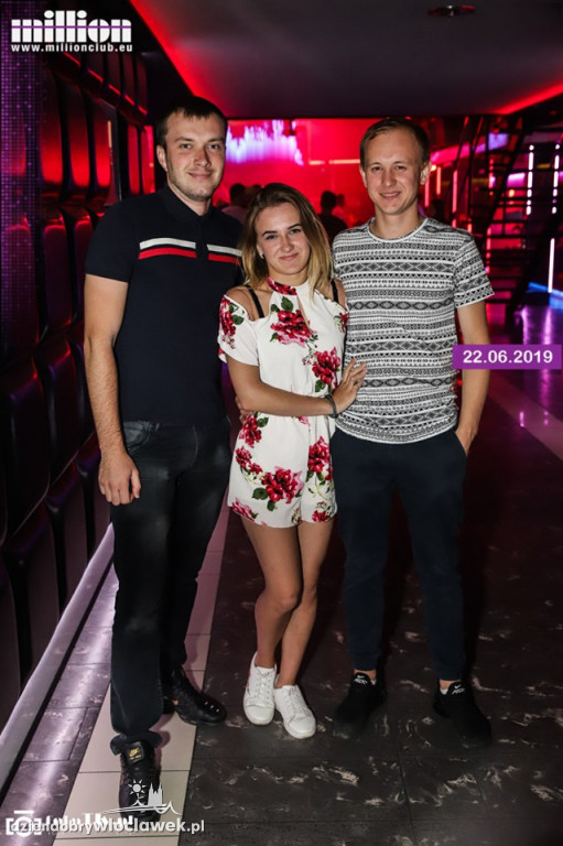DJ Emdi w Million Clubie