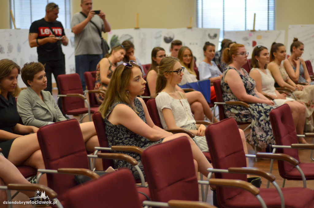 Konkurs `3 Maja woonerfem`