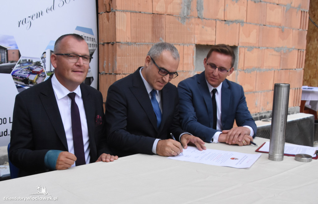 Akt erekcyjny w Brześciu wmurowany
