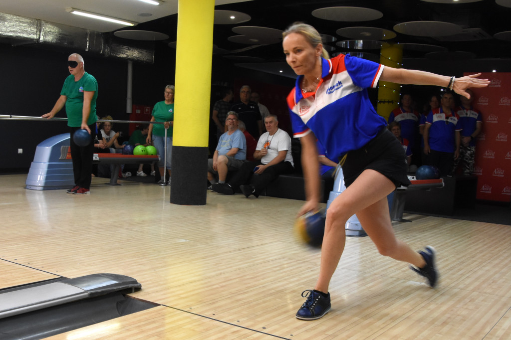 Otwarcie turnieju bowlingowego