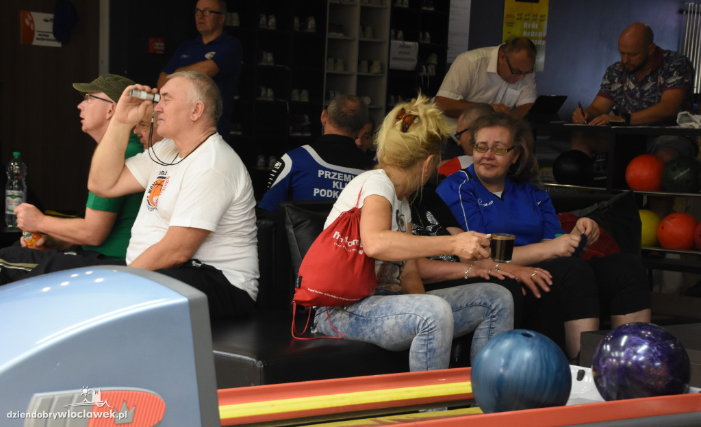 Otwarcie turnieju bowlingowego