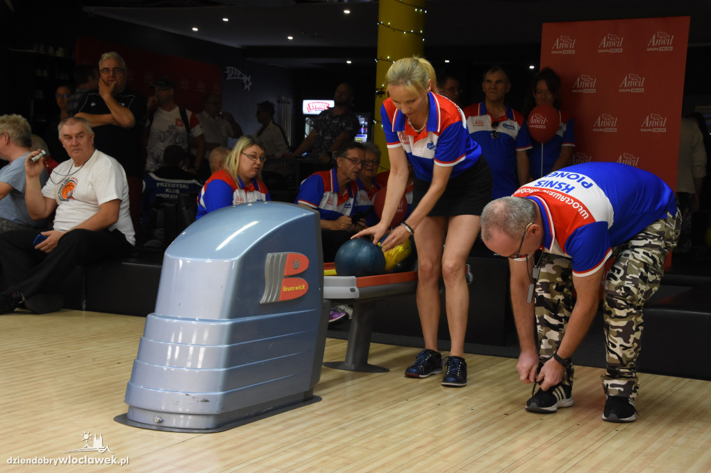 Otwarcie turnieju bowlingowego