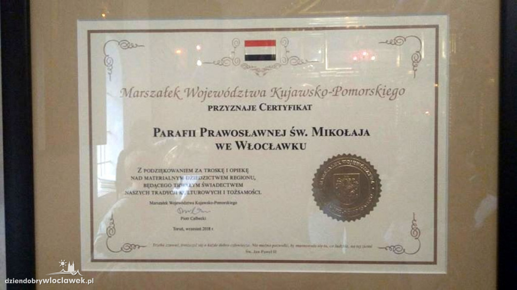 Z przewodnikiem po cmentarzu