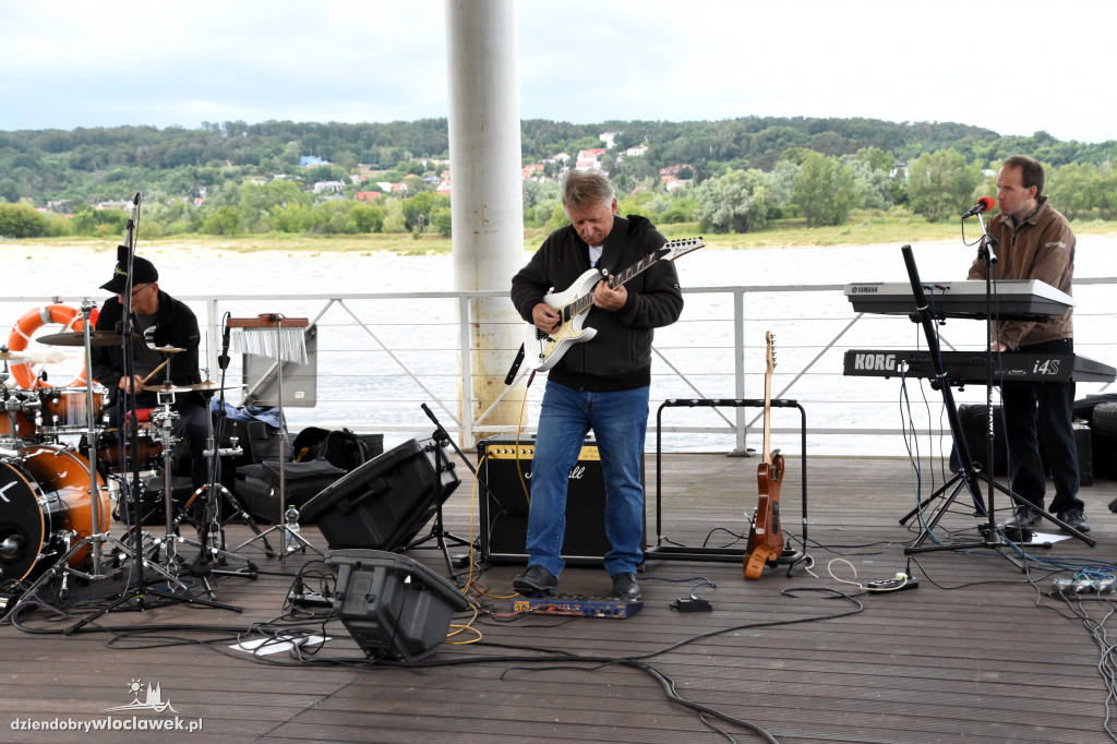 Scena na Wiśle - koncert zespołu Arsenał