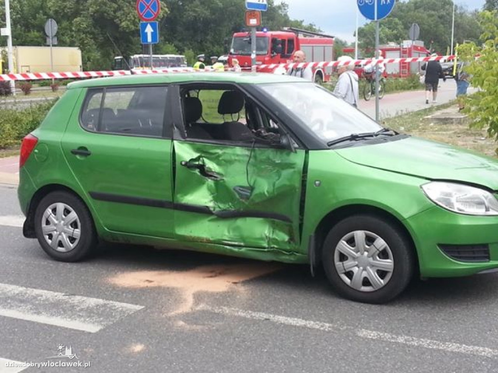 Wypadek osobówki i motocykla