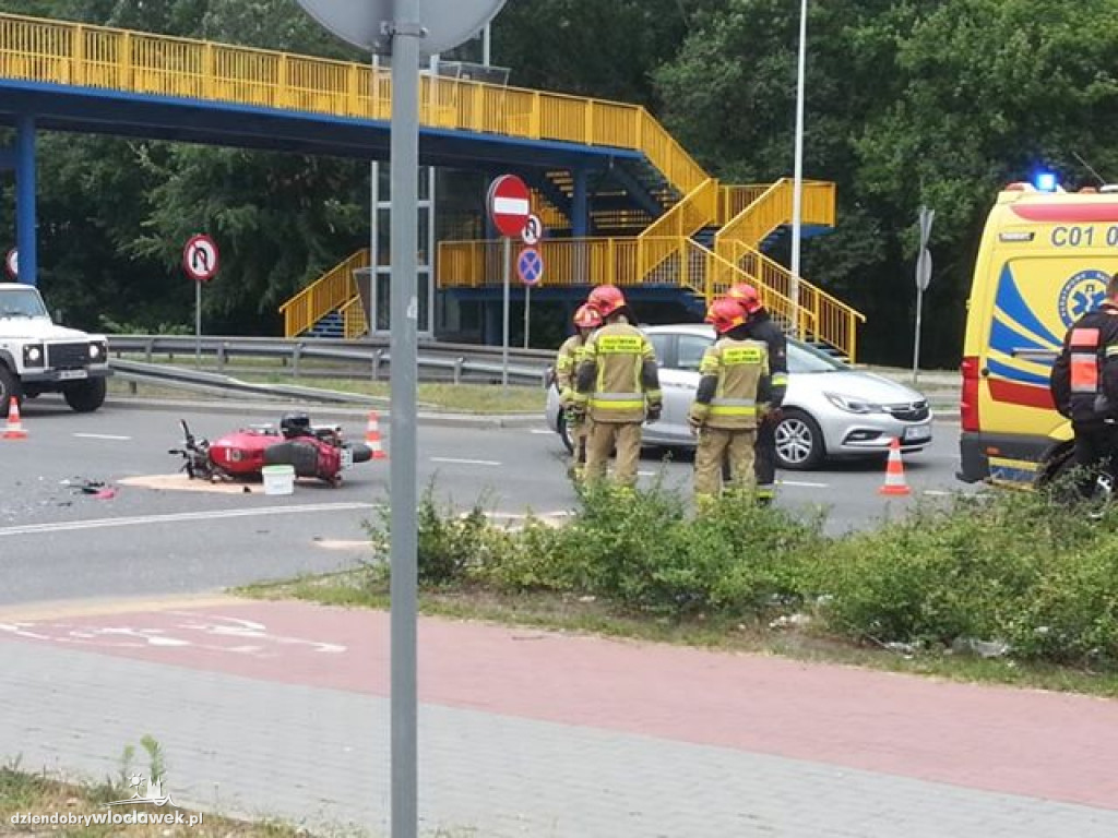 Wypadek osobówki i motocykla