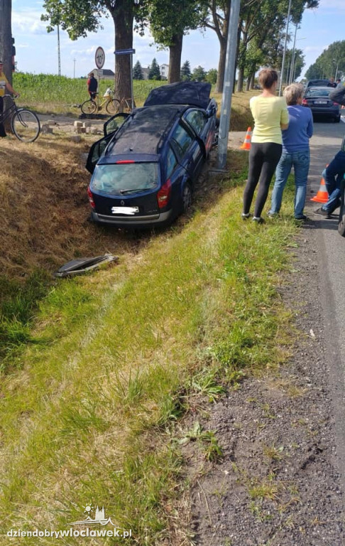Auto w rowie. 5 osób trafiło do szpitala!