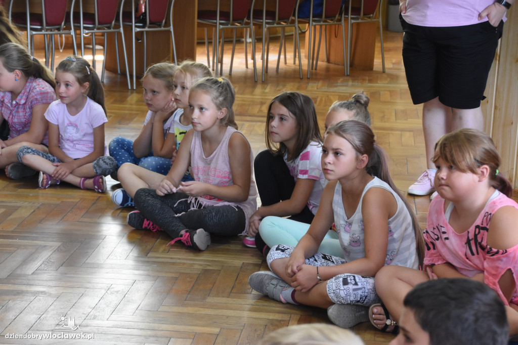 Półkolonie w GOK Kruszyn: Pokaz węży