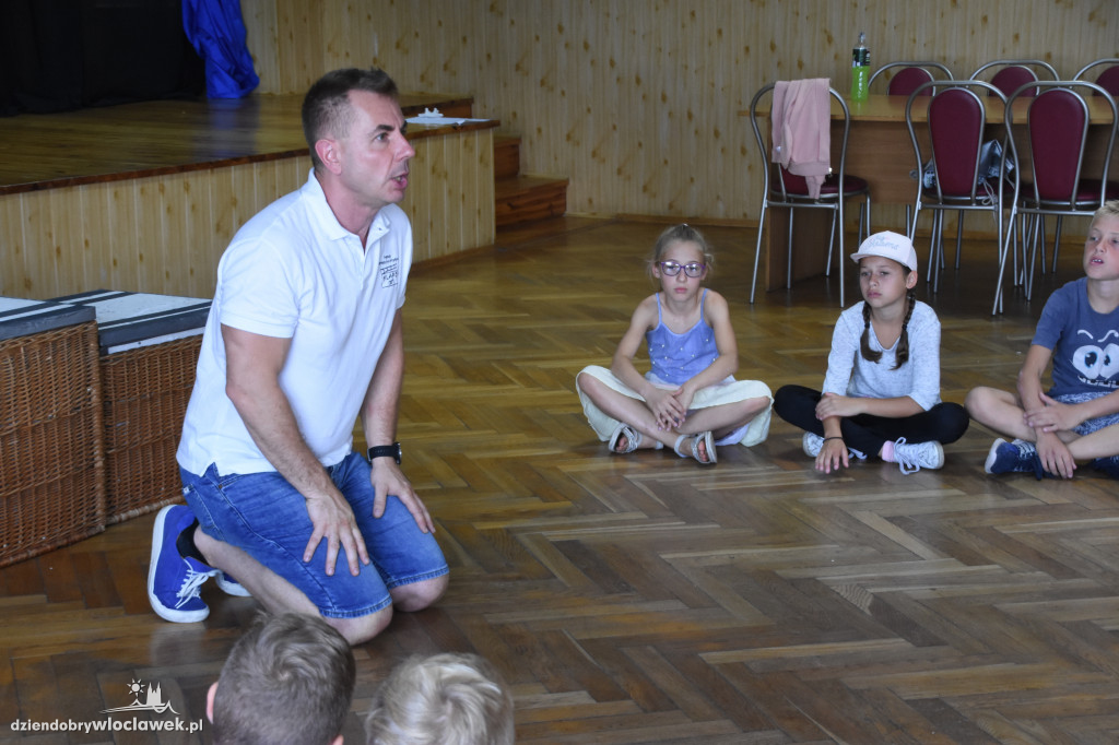 Półkolonie w GOK Kruszyn: Pokaz węży