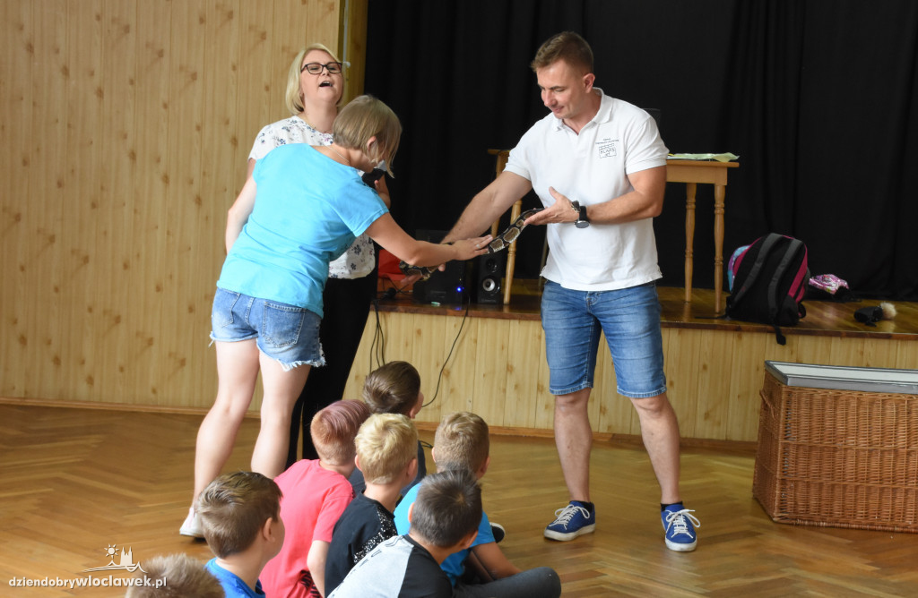 Półkolonie w GOK Kruszyn: Pokaz węży